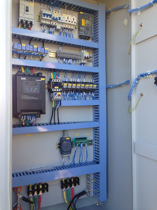 黑龍江慶豐農場水源井無線遙控變頻控制系統(tǒng)